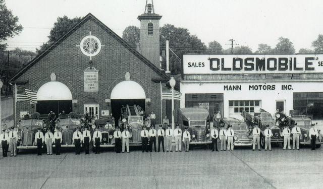 Old FS1 in posed picture...from Wayne Powell collection